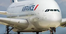 Stire din Actualitate : Tragedie la bordul unui avion. Un bebeluș a murit în timpul zborului