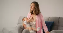 Stire din Sănătate : Vitaminele esențiale în alăptare. Ce nu trebuie să lipsească din rutina zilnică