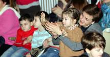 Stire din Cultură-Educație : "Alba ca Zăpada", la Teatrul pentru copii
