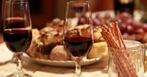 Stire din Sănătate : Sfaturi pentru cei care au consumat prea mult alcool de sărbători