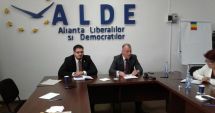 Stire din Politică-Administrație : ALDE Constanța și-a mărit familia. "Am reușit să mai înființăm organizații în județ"