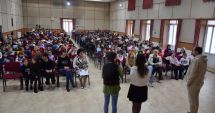 Stire din Cultură-Educație : Elevii Liceului ”Nicolae Dumitrescu” din Cumpăna, față-n față cu scriitorul Alec Blenche