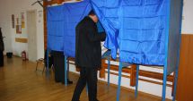 Stire din Politică-Administrație : Bătălia pentru Cotroceni. Românii își aleg duminică președintele