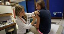 Stire din Sănătate : Alertă în licee! Mai multe loturi de vaccin  anti-difterie, retrase din cabinetele școlare