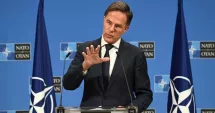 Stire din Actualitate : Aliații NATO discută despre cel mai bun mod de a redeschide strâmtoarea Ormuz