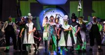 Stire din Cultură-Educație : Spectacolul „Alice în ţara oglinzilor”, pe scena Teatrului pentru Copii
