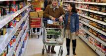Stire din Social : Alimentele, ieftinite în avans. Lanțurile de magazine scad TVA-ul înainte de 1 iunie