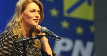 Stire din Politică-Administrație : Alina Gorghiu: "Încă mai sper că vor fi două tururi de scrutin"