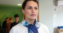 Stire din Social : Alina Vasea, numită Femeia Anului 2015, pentru activitatea Asociației "Dăruiește Aripi"