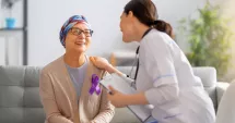 Stire din Sănătate : Efectele tratamentelor oncologice asupra părului și procesul de regenerare