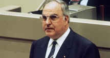 Stire din Politică-Administrație : DOLIU ÎN LUMEA POLITICĂ. A MURIT FOSTUL CANCELAR GERMAN HELMUTH KOHL