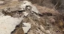 Stire din Eveniment : Alunecare de teren în Slatina. Casele au fost afectate și zeci de persoane evacuate