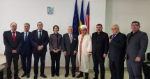 Stire din Politică-Administrație : Noul ambasador al SUA, întrevedere cu muftiul Cultului Musulman din România