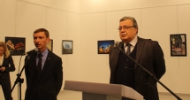 Stire din Actualitate : Ambasadorul Rusiei în Turcia,  împușcat la o expoziție de artă