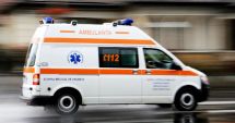 Stire din Actualitate : O ambulanță aflată în misiune a fost blocată intenționat în trafic de un șofer