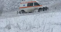 Stire din Eveniment : Ambulanță SAJ derapată între Movilița și Techirghiol. Pacienta este în stare stabilă