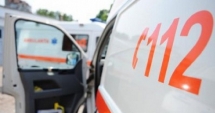 Stire din Eveniment : ACCIDENT GRAV. Taxi cu pasageri, lovit de o ambulanță în misiune