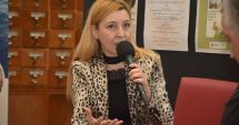 Stire din Cultură-Educație : Amelia Stănescu, directorul Bibliotecii Județene, invitată la Festivalul Internațional de Poezie de la București