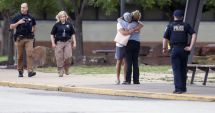 America însângerată! Vicepreşedinta Kamala Harris cere interzicerea armelor de asalt