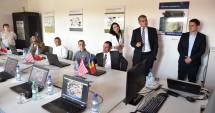 Stire din Social : Americanii,  în vizită la RAJA