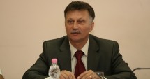 Stire din Politică-Administrație : "Am hotărât  să pornim centralele din cauza scăderii temperaturilor"