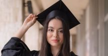 Stire din Cultură-Educație : Andreea Mitrofan, absolventa cu cea mai mare medie la Bacalaureat 2024: ”Nu m-am meditat nici măcar o oră”