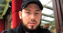Stire din Eveniment : Anchetatorii merg pe două piste în cazul morții lui Andrei Versace. Petele de sânge găsite în locuință dau peste cap investigația
