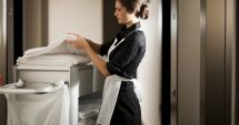 Stire din Eveniment : Angajate din Ucraina, păcălite de patronii unui hotel din România să muncească la negru