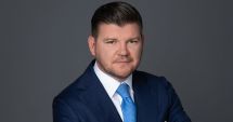 Stire din Politică-Administrație : Consultantul lui Călin Georgescu, Anton Pisaroglu, şi-a anunţat candidatura la alegerile prezidenţiale