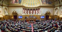 Stire din Politică-Administrație : Noul preşedinte al Camerei Deputaţilor va fi ales, astăzi, la ora 9.00. Iată cine ar putea fi!