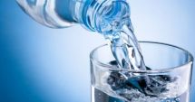 Ce se întâmplă în corpul tău dacă bei apă minerală regulat - Nimeni nu-ți spune acest secret