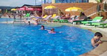 Stire din Diverse : Atenție la apa din piscine! Cum afectează clorul din apă sănătatea pielii