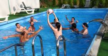 Stire din Sănătate : Atenţie la apa din piscine! Cum afectează clorul sănătatea pielii