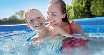 Atenţie la apa din piscine! Cum afectează clorul din apă sănătatea pielii