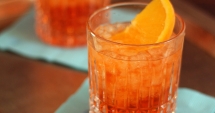 Stire din Social : Caravana Aperol Spritz se lansează, în week-end, la Mamaia