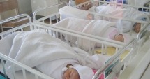 Stire din Sănătate : Bebelușul a obținut un scor APGAR mic la naștere? Nu intrați în panică!