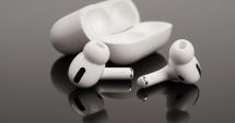 Stire din Tehnologie : Apple inovează iar! Căștile AirPods Pro 2 devin proteze auditive