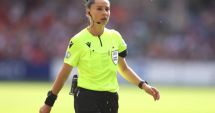 Stire din Sport : Partida de fotbal feminin dintre AS Roma şi FC Barcelona, arbitrată de o româncă