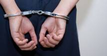 Români arestați, după ce asupra lor s-au găsit peste 11 kilograme de hașiș