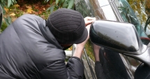 Stire din Eveniment : Arestat după comiterea mai multor furturi din autoturisme