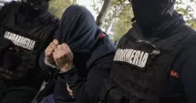 Stire din Eveniment : Tupeul unui tânăr constănțean! A atacat o bătrână și a condus o mașină furată deși nu are permis