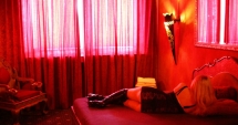 Stire din Eveniment : Arestați după ce au jefuit doi tineri, în timp ce se distrau cu o prostituată