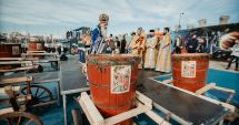 Stire din Social : Arhiepiscopia Tomisului a anunțat programul pentru Bobotează 2025. Aghiasma Mare va fi îmbuteliată în 200.000 de PET-uri
