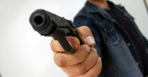 Stire din Eveniment : Focuri de armă pentru prinderea unui infractor