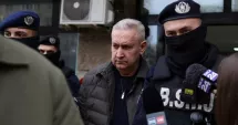 Stire din Eveniment : DNA dezvăluie cum funcționa „fabrica” de examene din ARR, coordonată de Cristian Anton