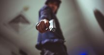 Stire din Actualitate : A încercat să angajeze un asasin pe Tinder pentru a-și ucide fostul iubit și pe fiica acestuia