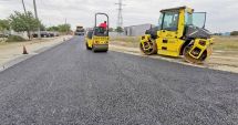 Stire din Social : Asfaltări la Constanța. Se lucrează în zona industrială