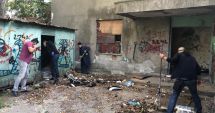 Stire din Social : Angajații Direcției de Asistență Socială au făcut curat în jurul creșelor