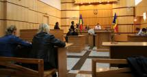 Stire din Eveniment : Asta mai lipsea din instanță! Insulta și calomnia, "galop" spre Codul Penal