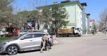 Stire din Actualitate : Atac sângeros într-un liceu. Un tânăr a tras la întâmplare asupra elevilor și profesorilor, apoi s-a sinucis
